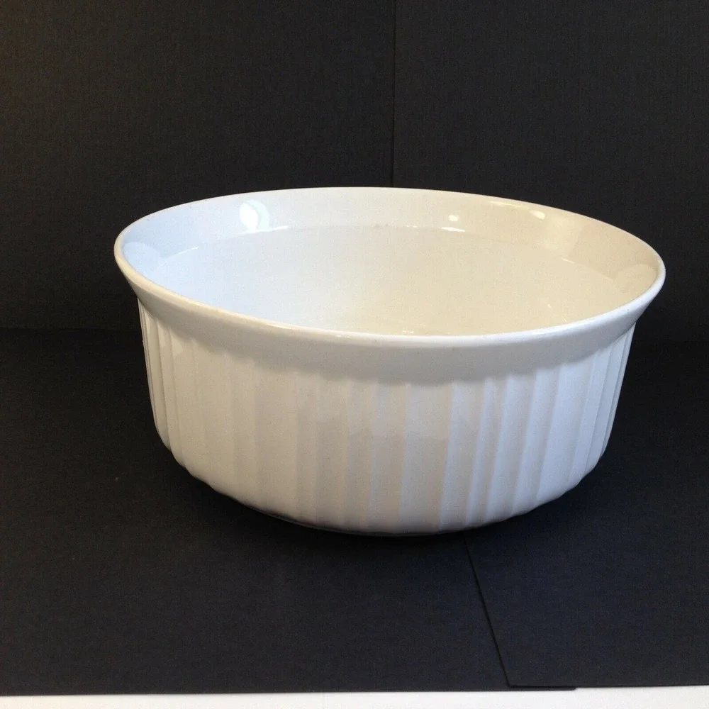 Corning 1.5 Qt French White Baking Casserole Dish 1.4 L w/ Pyrex G-5-C Lid
